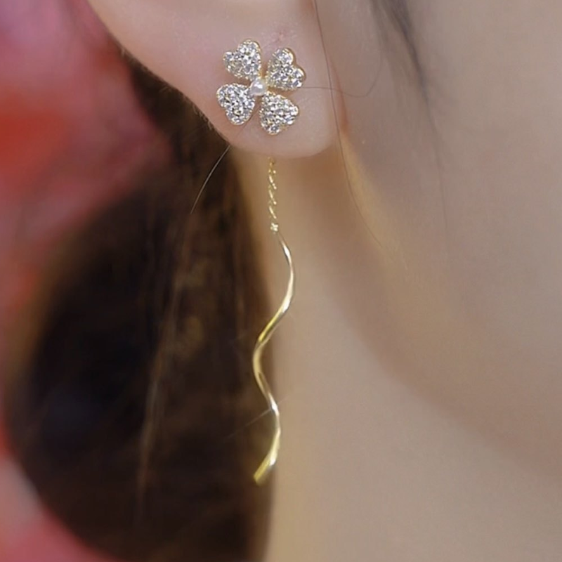 Sparkling Zirconia Clover Tassel Earrings