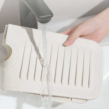 🔥 Quick-drying silicone mat for taps