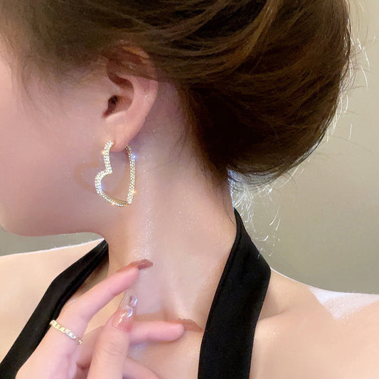 Women’s Sparkling Gold Heart Earrings