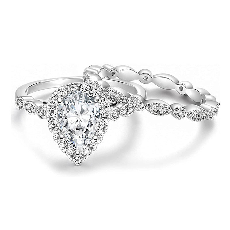 Pear-Shaped Teardrop Engagement Ring Set