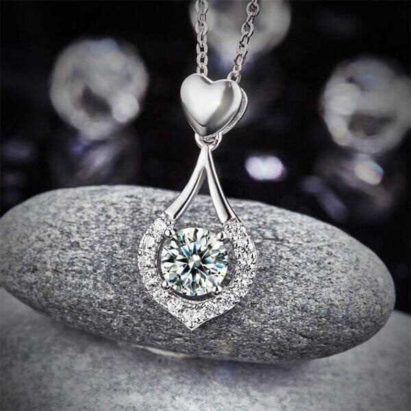 🥳2026 HOT SALE🥳💞50K+ SOLD!💥50% OFF! 🔥Twinkling Heart Waterdrop Stone Necklace
