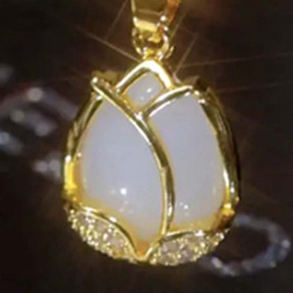🌷 50% OFF! ✨ Elegant Tulip Pendant Necklace – Durable, Sparkling, Adjustable Chain 💎