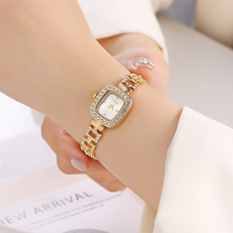 ⏳ 50% off⏰Women Drawstring Bracelet Watch Square Quartz⌚🌸